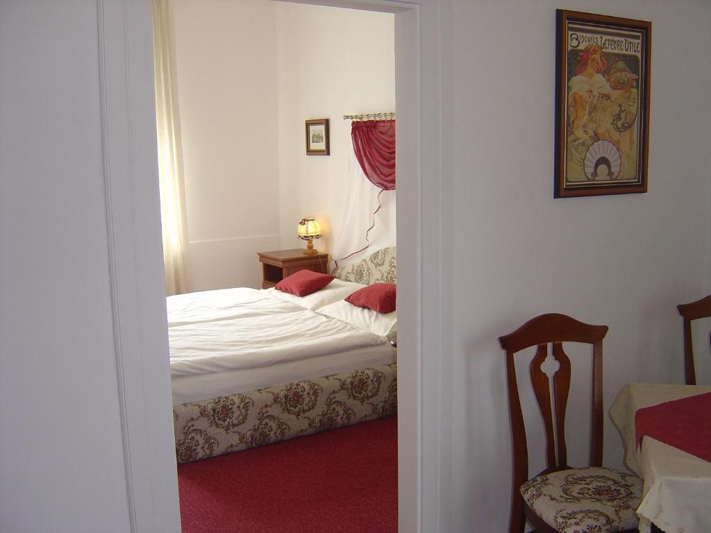 Excellent Hotell 3*