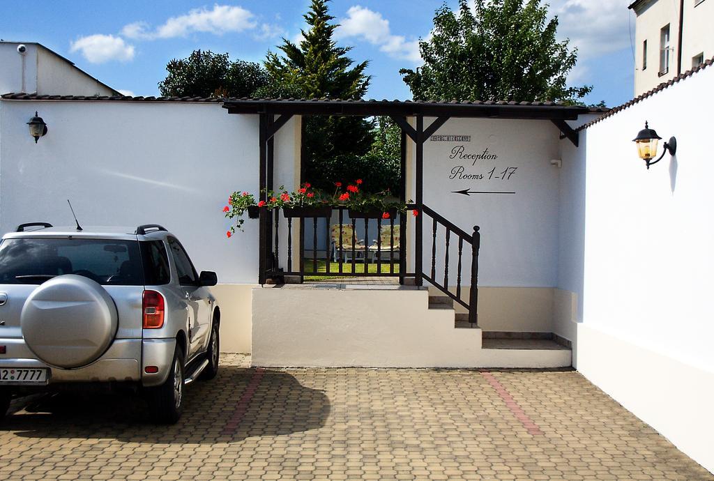 Hotell Excellent 3*